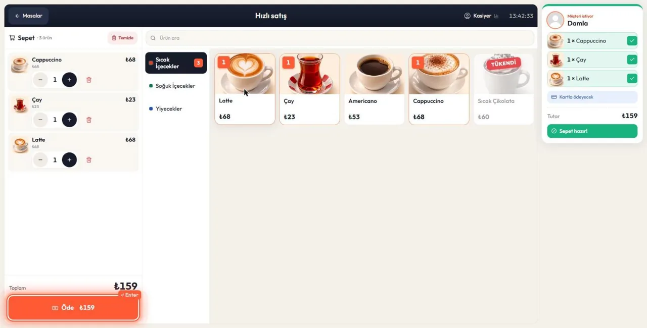 Kasa ekranı: sepette cappuccino, çay ve latte